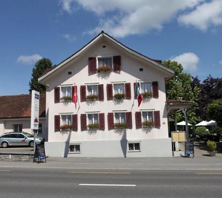 Hotel Ristorante Schloessli Meggen Dış mekan fotoğraf