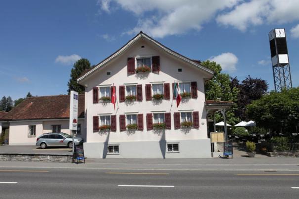 Hotel Ristorante Schloessli Meggen Dış mekan fotoğraf
